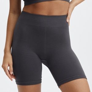 Fabletics High-Waisted CloudRib Seamless Shorts Size S/6